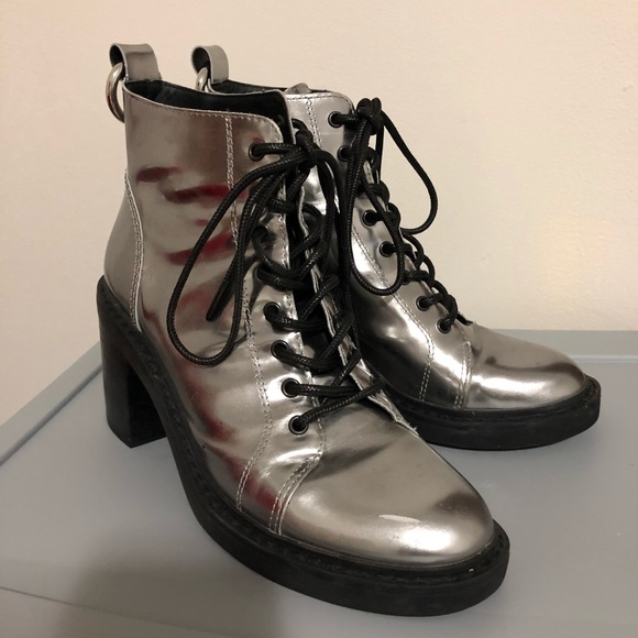 Dolce Vita Women's Lynx Fashion Boot - Picture 2 of 7